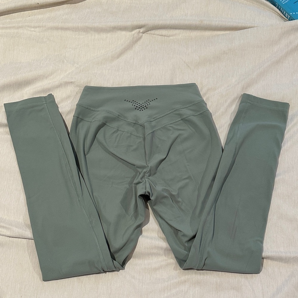 GYMSHARK x Whitney Simmons Sage Green Legging - Picture 4 of 6